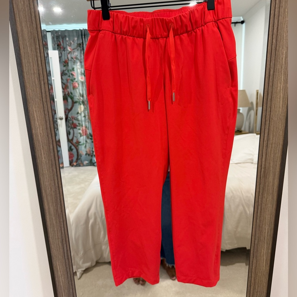 Lululemon On the Fly Bright Red Crop Drawstring Pants Size 6